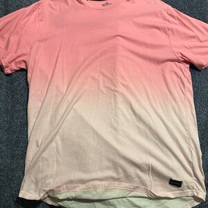 Holister Men's Pink Gradient T-Shirt